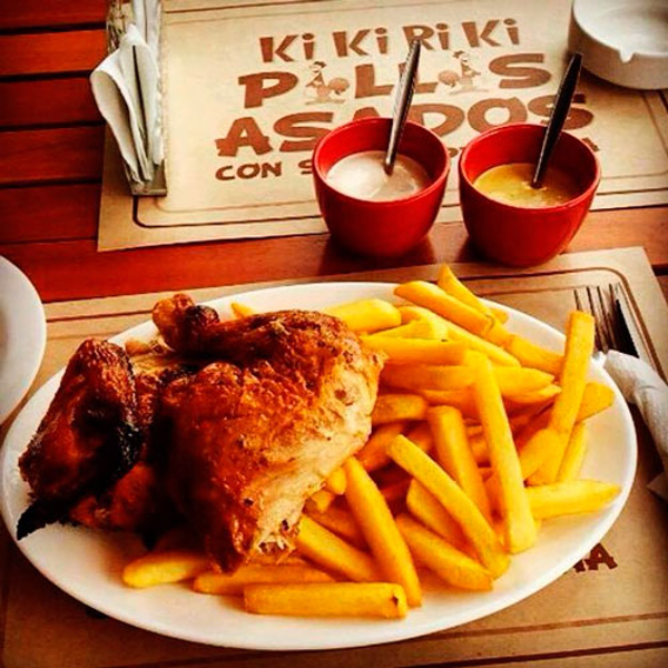 Descubre los pollos asados con sazón peruana en la franquicia Kikiriki